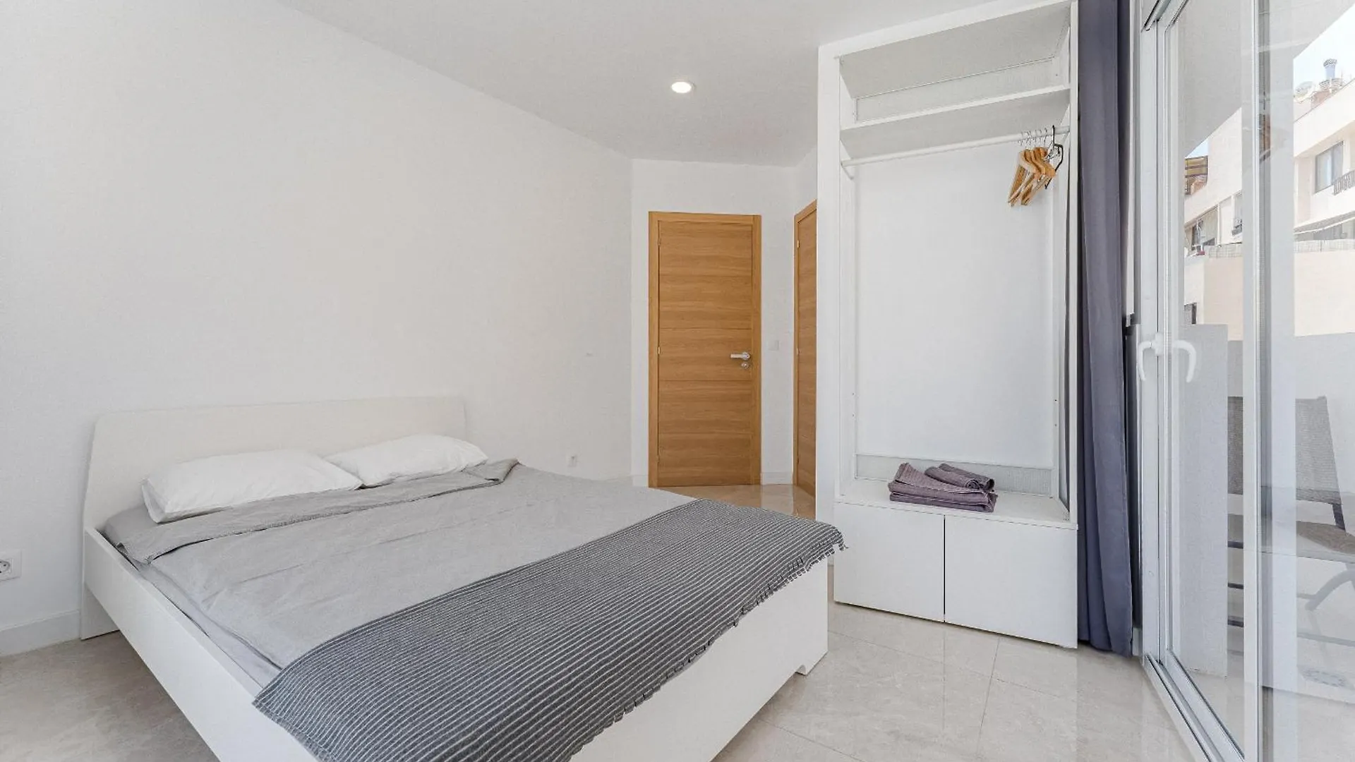Few Steps From The Beach Hostel In Los Cristianos 阿罗纳 西班牙