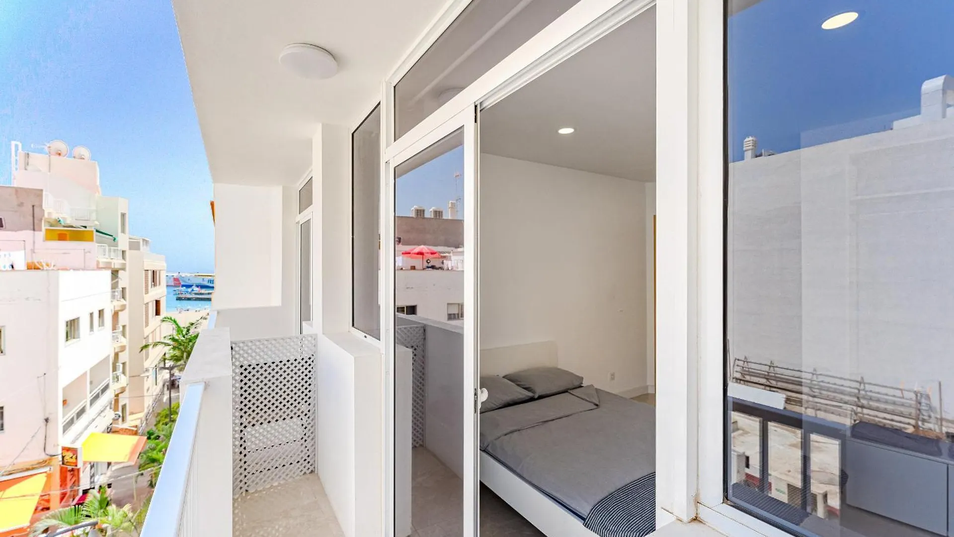 Few Steps From The Beach Hostel In Los Cristianos Arona   Arona (Tenerife)