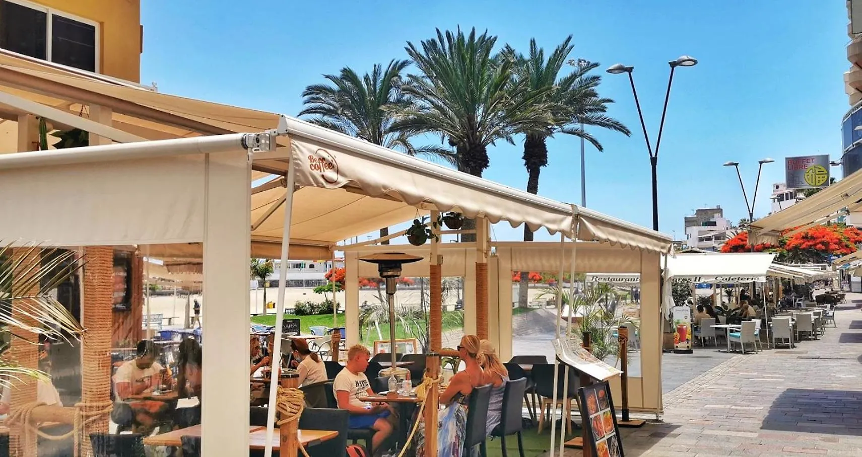 Few Steps From The Beach Hostel In Los Cristianos Arona