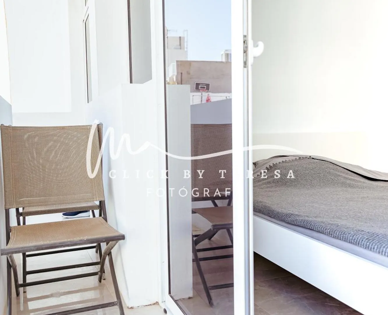 Few Steps From The Beach Hostel In Los Cristianos Arona